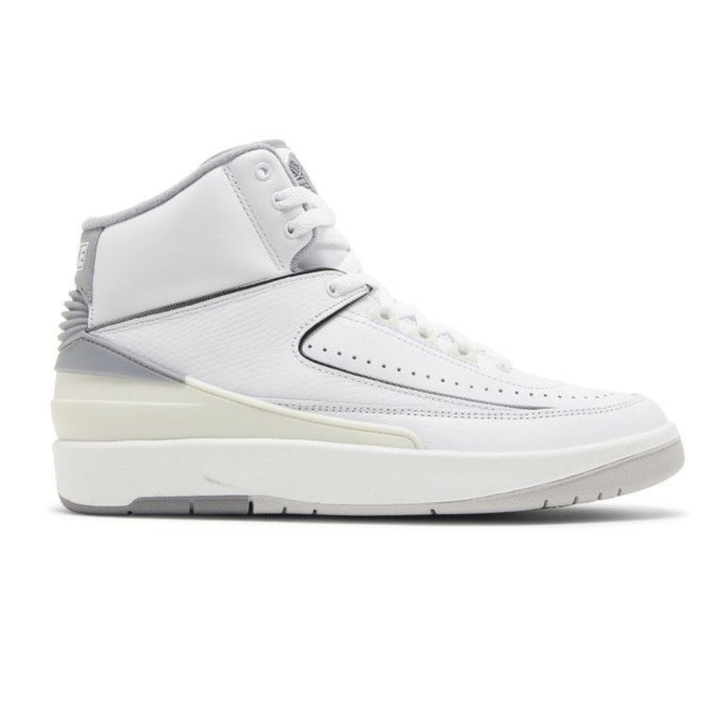 Jordan 2 retro gs
Cement grey
Brand new